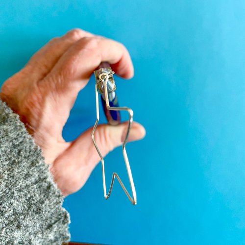 Margot Potter's Shine a Star Earrings - , Contemporary Wire Jewelry, Design, , Grasp one end of the bent wire